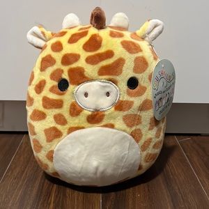 8” Gary the Giraffe Squishmallow